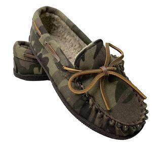 NWOT Minnetonka Camo Big Kid Sz 2 Fur Lined Trapper Moccasin Slippers